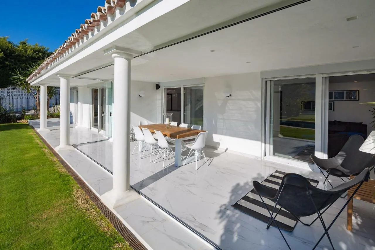 Family Villa Altos Reales Marbella