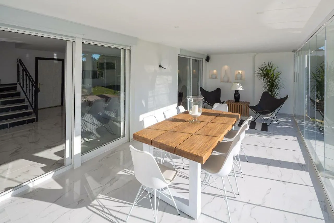 Family Villa Altos Reales Marbella 0*,  Spain