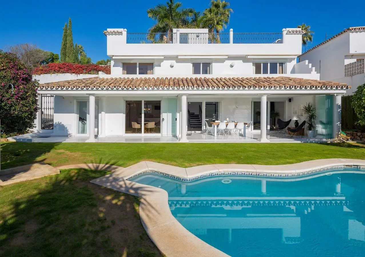 Family Villa Altos Reales Marbella