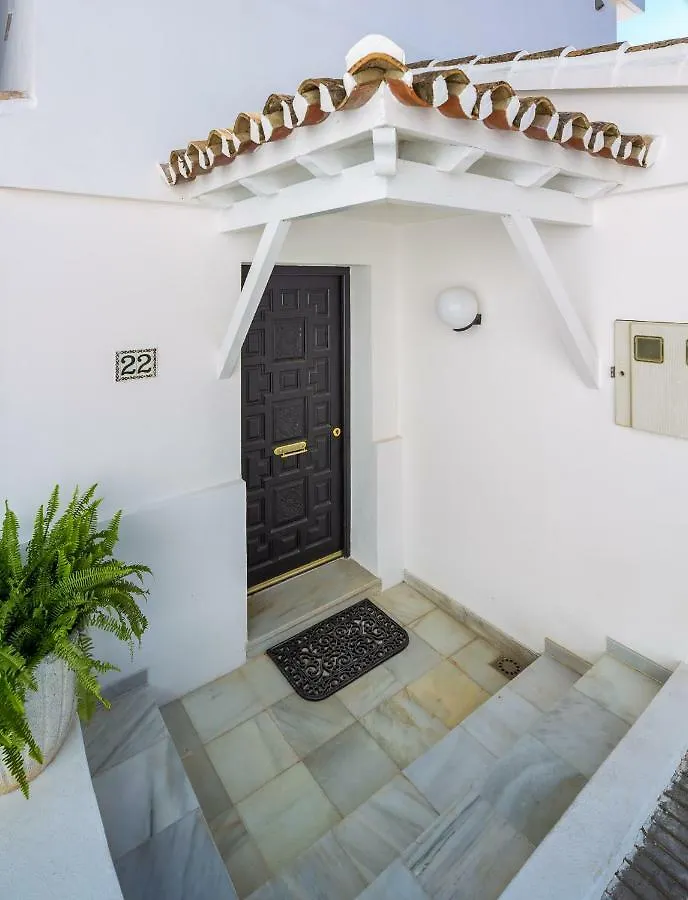 Family Villa Altos Reales Marbella