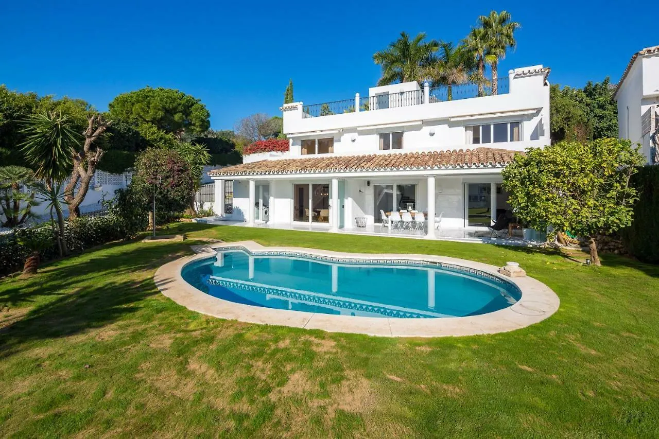 Family Villa Altos Reales Marbella