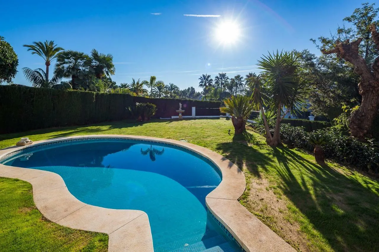 Family Villa Altos Reales Marbella