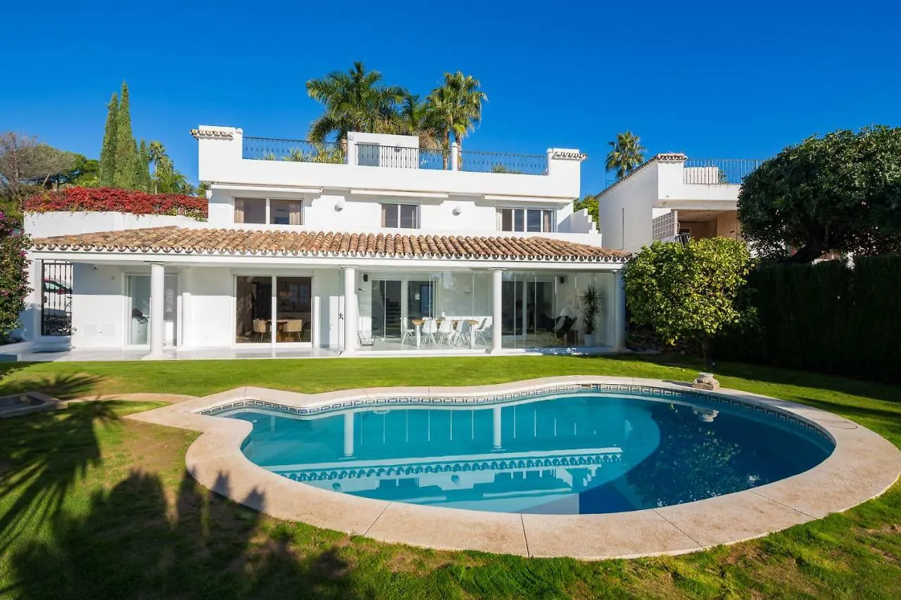 Family Villa Altos Reales Marbella